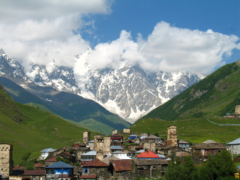 Blick von Ushguli zur Shkhara